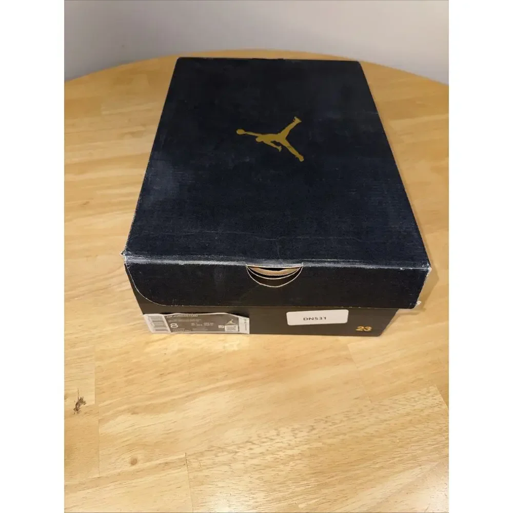 Size 8 - Jordan 1 Mid College Grey - 554724082 lightly used/ OG BOX